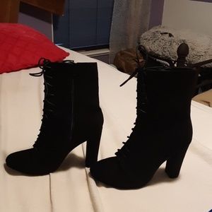 Heel ankle boots